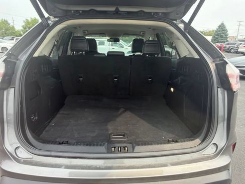 Used 2022 Ford Edge Titanium AWD/4WD image 8