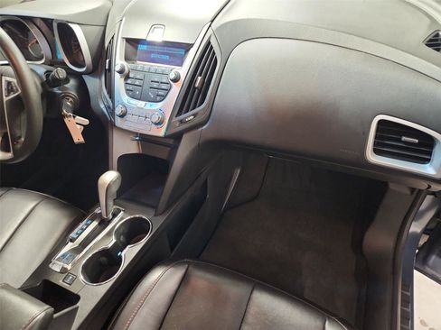 Used 2011 Chevrolet Equinox LT w/ Chrome Appearance Package FWD image 25