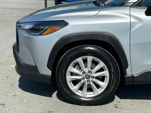 Used 2023 Toyota Corolla Cross LE FWD image 39