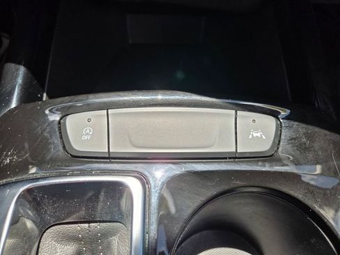 Used 2024 Chevrolet Trax LT FWD image 28