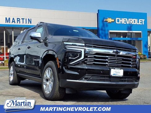 New 2026 Chevrolet Suburban Premier image 1