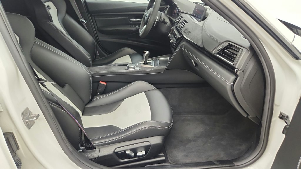 Used 2018 BMW M3 CS w/ Executive Package RWD image 55