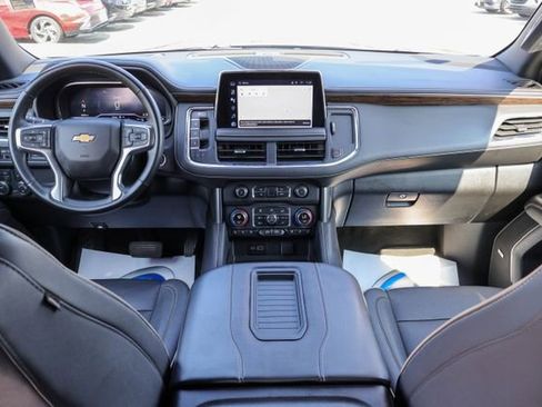 Certified 2023 Chevrolet Suburban Premier image 7
