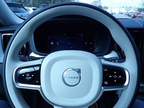 New 2026 Volvo XC60 B5 Ultra w/ Protection Package Premier image 17