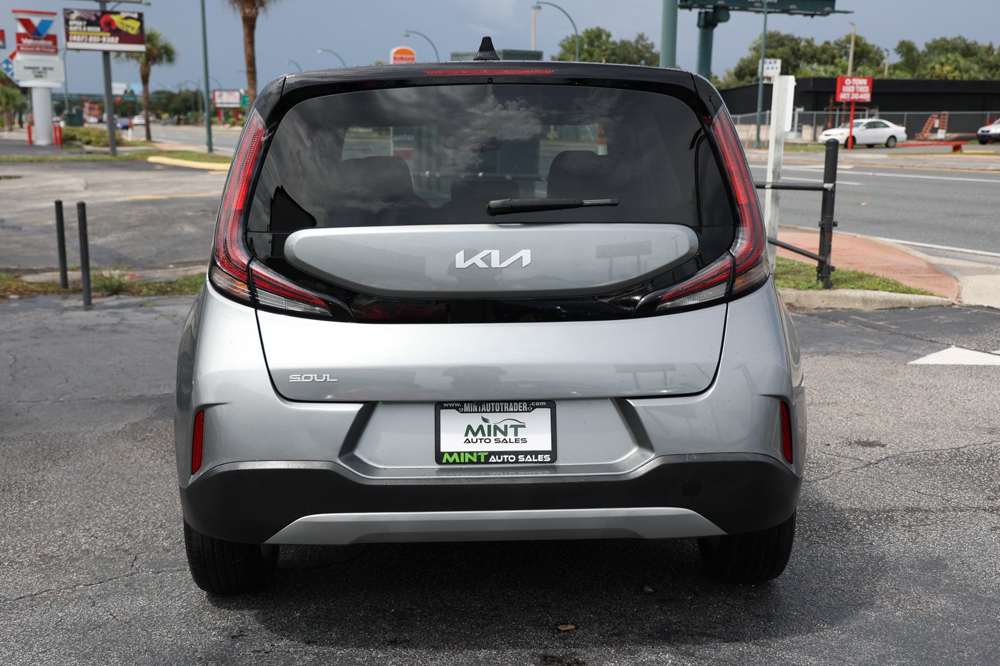 Used 2025 Kia Soul S FWD image 11