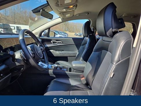 Used 2023 Kia Sportage EX AWD/4WD image 2
