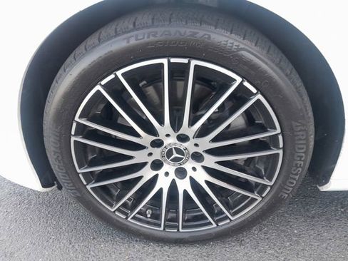 Used 2024 Mercedes-Benz C 300 4MATIC Sedan image 18