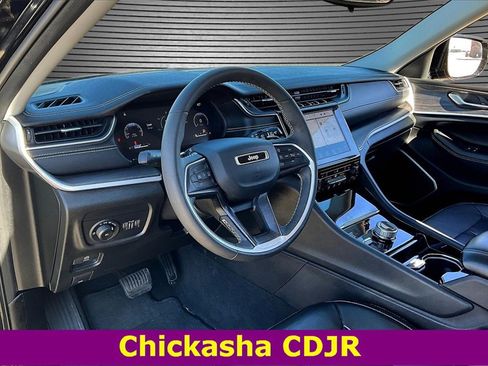 Used 2022 Jeep Grand Cherokee L Limited image 16