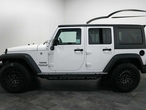 Used 2016 Jeep Wrangler Unlimited Sport w/ Quick Order Package 24S AWD/4WD image 3