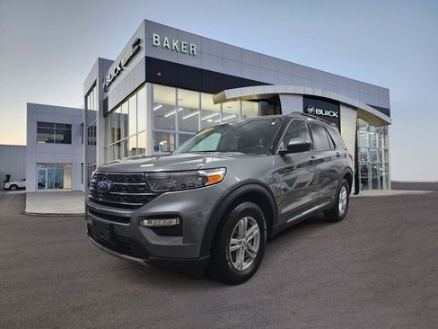 Used 2023 Ford Explorer XLT w/ Equipment Group 202A AWD/4WD image 1