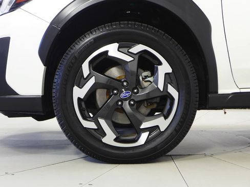 Used 2022 Subaru Crosstrek 2.5i Limited w/ Moonroof Package 2 AWD/4WD image 5