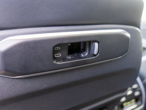 Used 2024 BMW X5 xDrive40i image 16