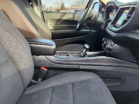 Used 2022 Dodge Durango SXT image 25