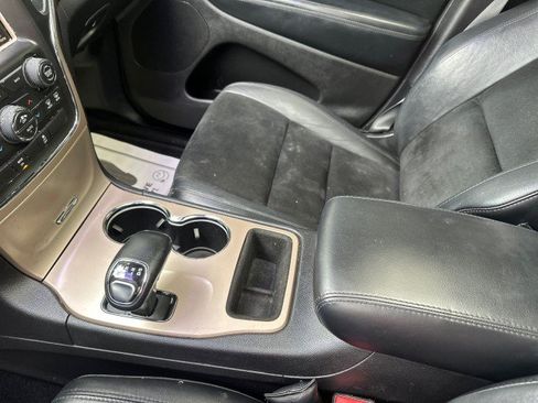 Used 2014 Jeep Grand Cherokee Altitude RWD image 14