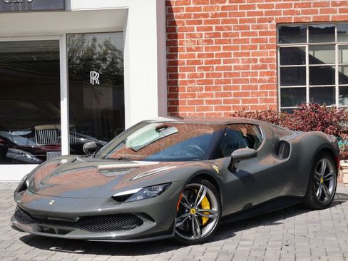 Used 2022 Ferrari 296 GTB RWD image 3