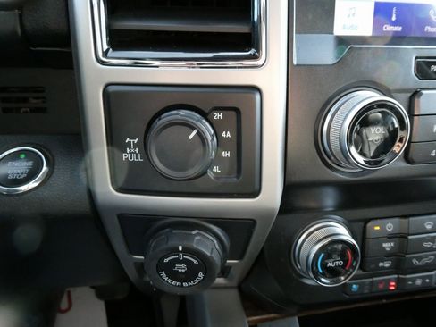 Used 2019 Ford F150 Lariat w/ Equipment Group 502A Luxury image 29