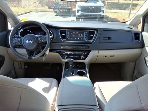 Used 2021 Kia Sedona LX image 20