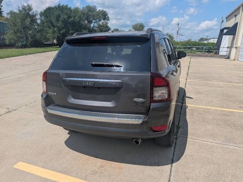 Used 2016 Jeep Compass High Altitude AWD/4WD image 2