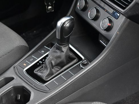 Used 2020 Volkswagen Jetta S w/ Driver Assistance Package image 32