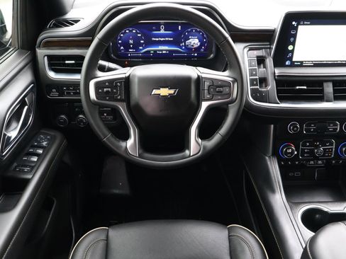 Used 2024 Chevrolet Tahoe Premier w/ Premium Package image 11