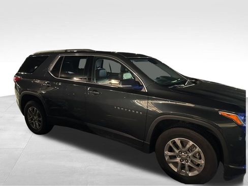 Used 2021 Chevrolet Traverse LT image 5