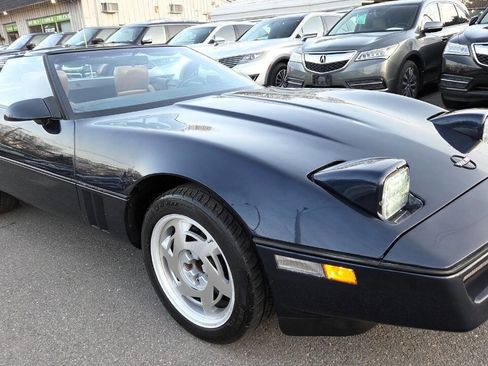 Used 1989 Chevrolet Corvette Convertible RWD image 21