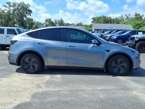 Used 2026 Tesla Model Y Long Range AWD/4WD image 8
