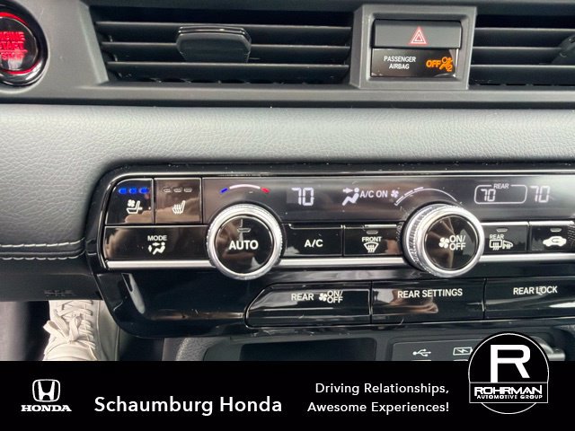 Used 2025 Honda Pilot Elite image 12