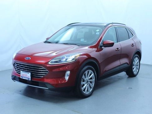 Used 2021 Ford Escape Titanium AWD/4WD image 12