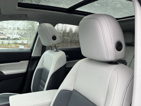 Used 2025 Honda Prologue Touring image 18