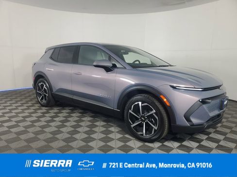 New 2026 Chevrolet Equinox EV LT image 1