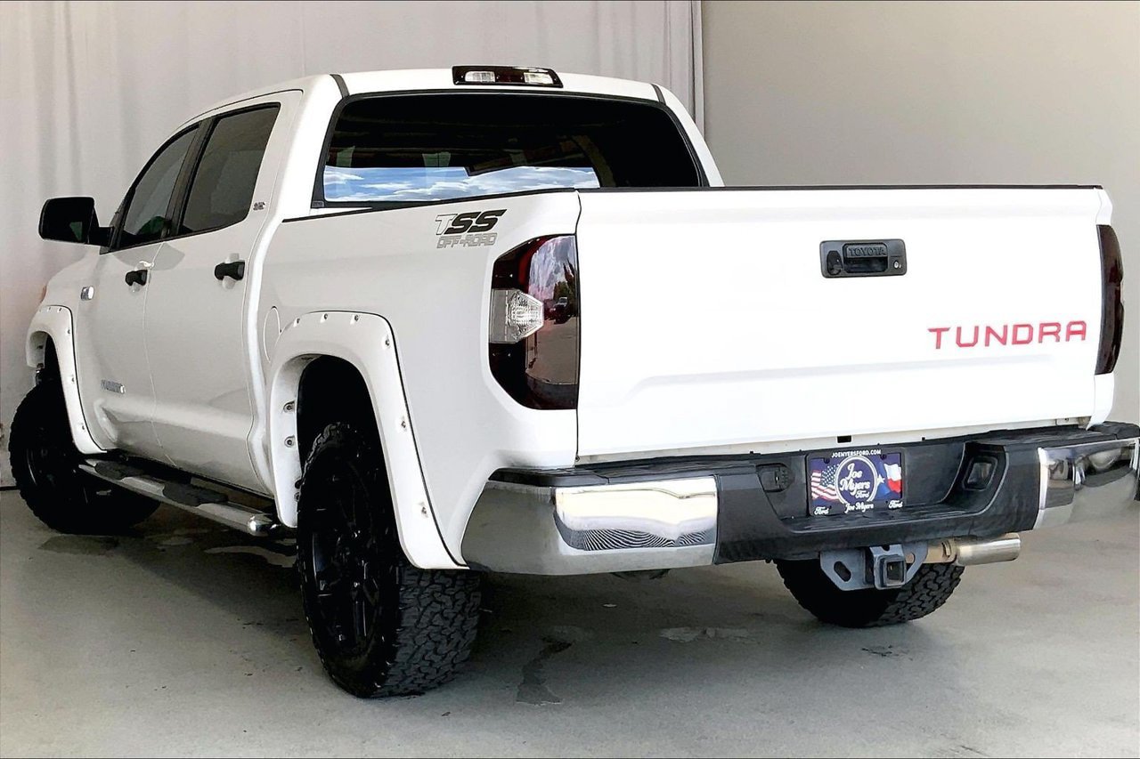 Used 2014 Toyota Tundra SR5 w/ SR5 Upgrade Package RWD image 10