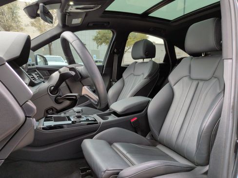 Used 2024 Audi Q5 2.0T Premium Plus image 16