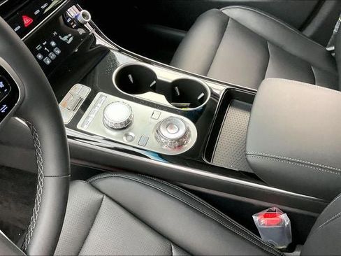 New 2026 Genesis GV70 2.5T AWD/4WD image 9