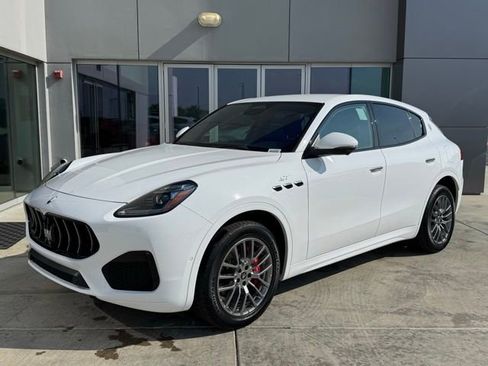Certified 2023 Maserati Grecale Modena AWD/4WD image 4