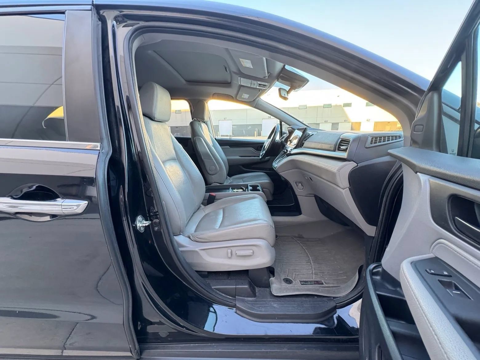 Used 2018 Honda Odyssey EX-L image 12