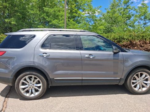 Used 2013 Ford Explorer Limited FWD image 19