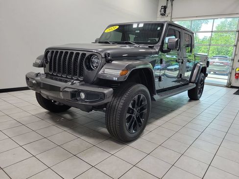 Used 2021 Jeep Gladiator Overland AWD/4WD image 8