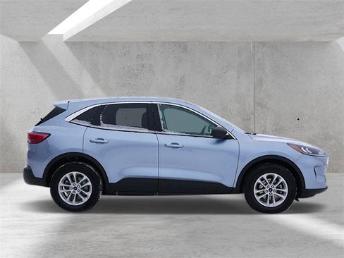 Certified 2022 Ford Escape SE w/ Convenience Package image 2