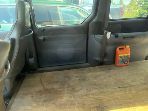 Used 1999 Dodge Grand Caravan SE FWD image 13