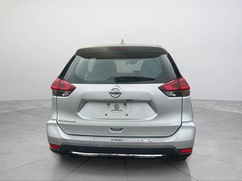 Used 2020 Nissan Rogue S FWD image 14