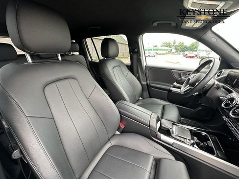 Used 2023 Mercedes-Benz GLB 250 image 17