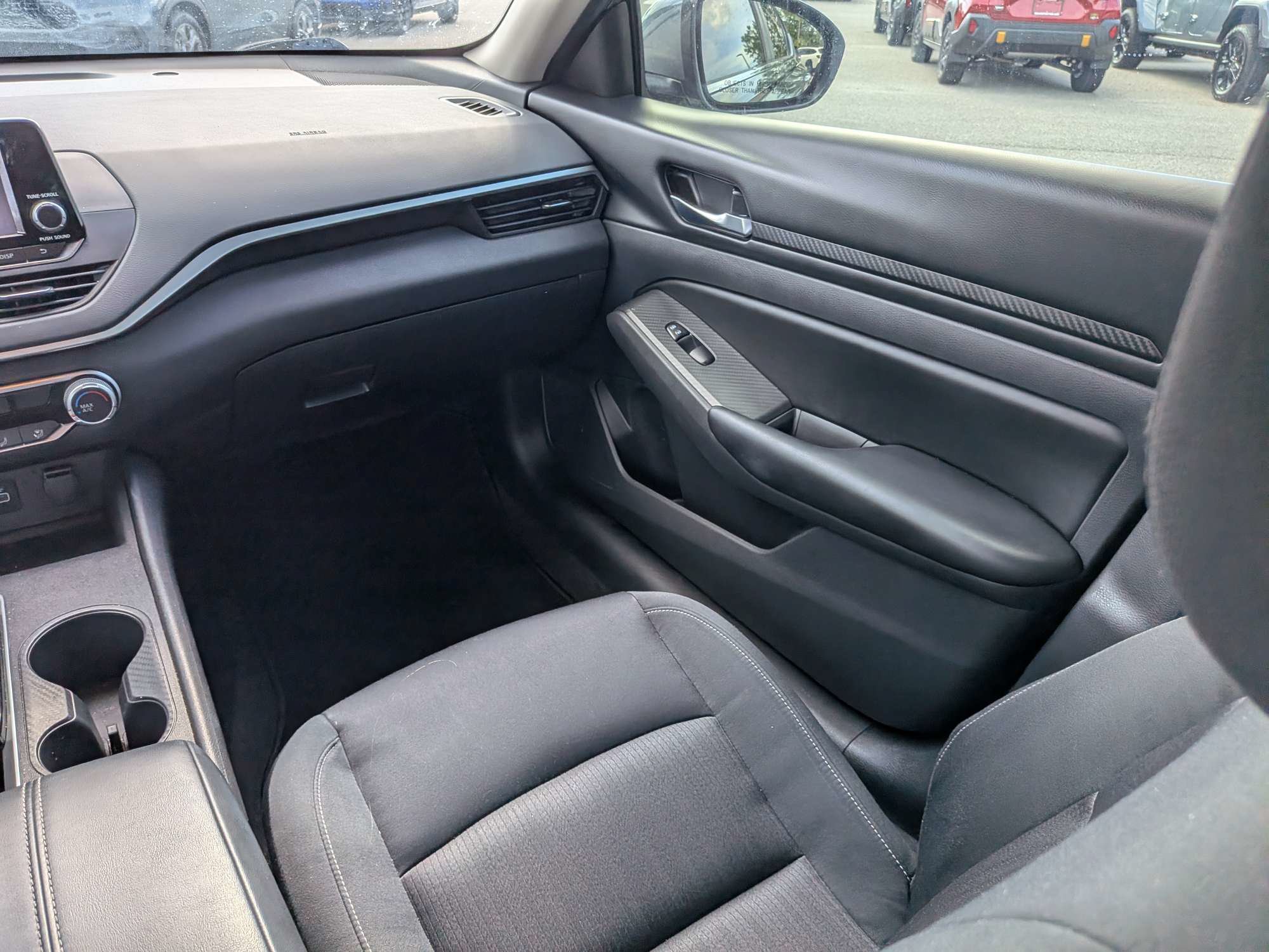 Used 2022 Nissan Altima 2.5 S FWD image 16