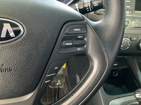 Used 2015 Kia Forte LX w/ Popular Package image 11