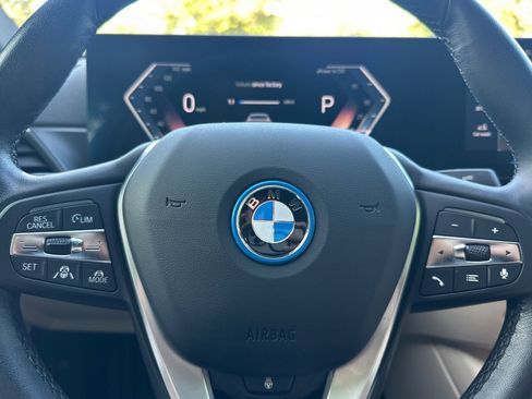 Certified 2023 BMW i4 eDrive40 RWD image 28
