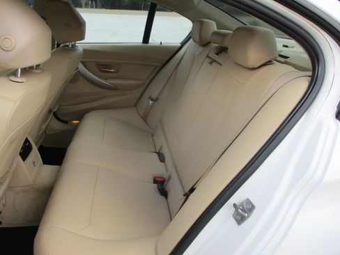 Used 2013 BMW 328i Sedan RWD image 11