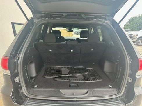 Used 2022 Jeep Grand Cherokee Laredo E RWD image 17