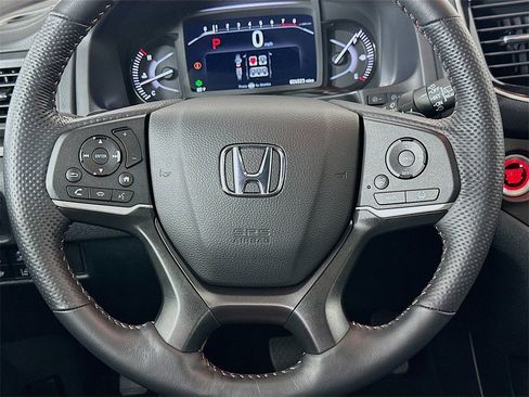 Used 2025 Honda Passport TrailSport image 27