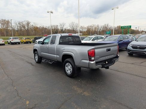 Used 2019 Toyota Tacoma SR w/ SR Convenience Package image 5
