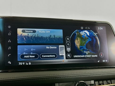 Used 2024 Nissan Ariya FWD image 21